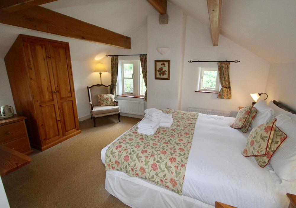 Ashfield House 5*